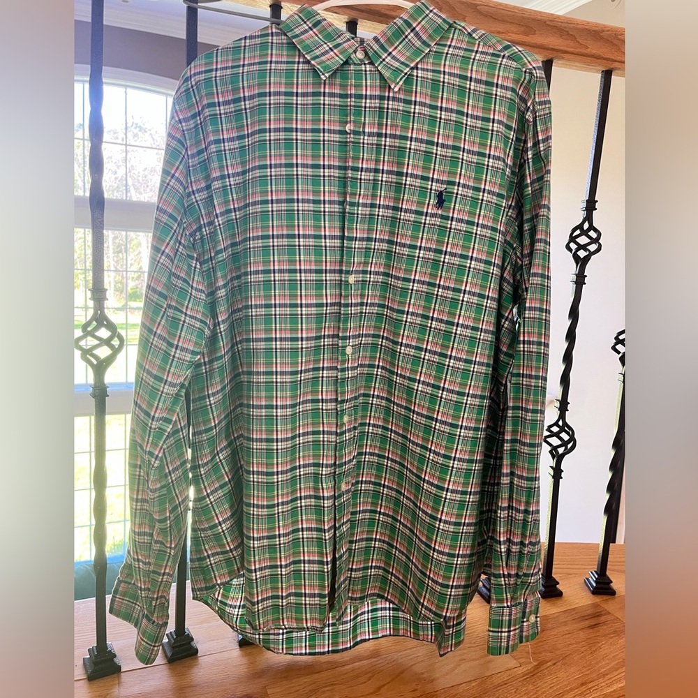 Long sleeves, size XL, good condition.